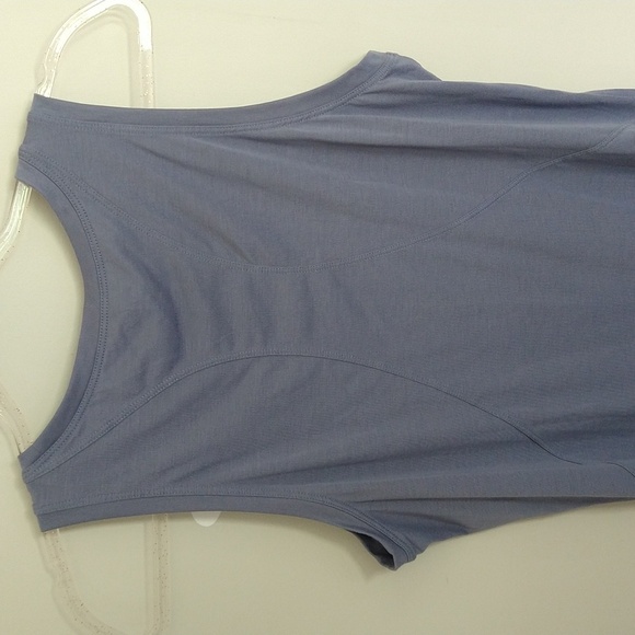Old Navy Sleeveless UtraLite Hi-Lo Tunic T-Shirt In Blue Dusk - Picture 10 of 10